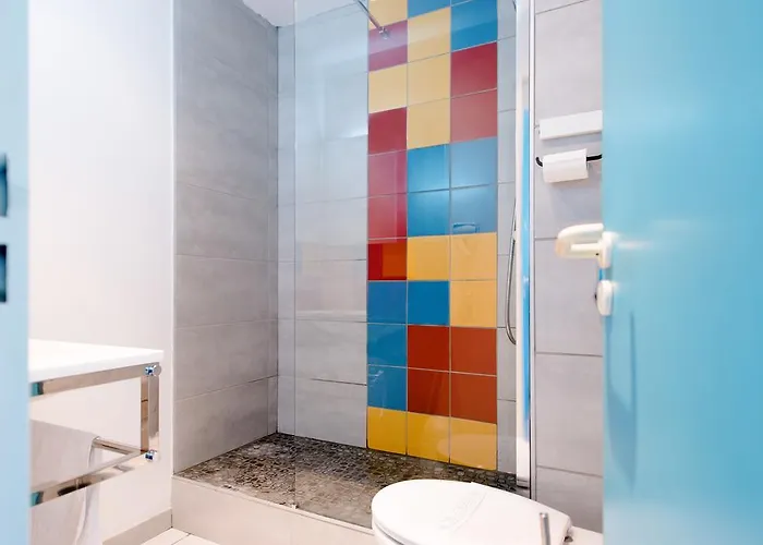 מלון דירות Hotel L'Oceane 2*