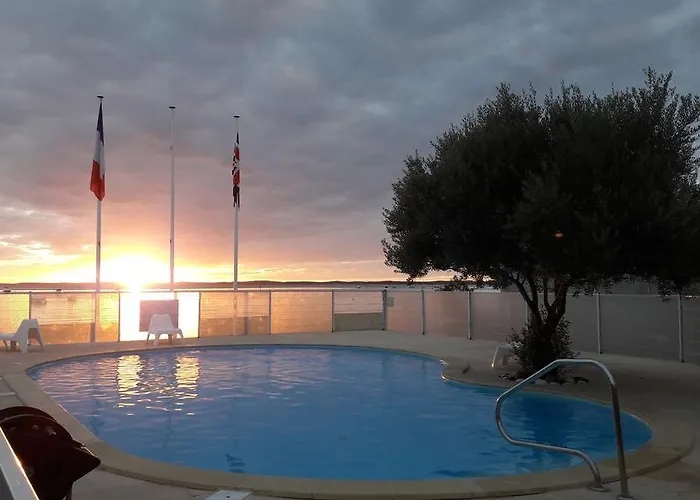 Hotel L'Oceane 2* אנדרנוס-לה-באינס