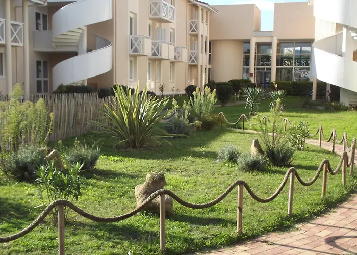 Hotel L'Oceane מלון דירות