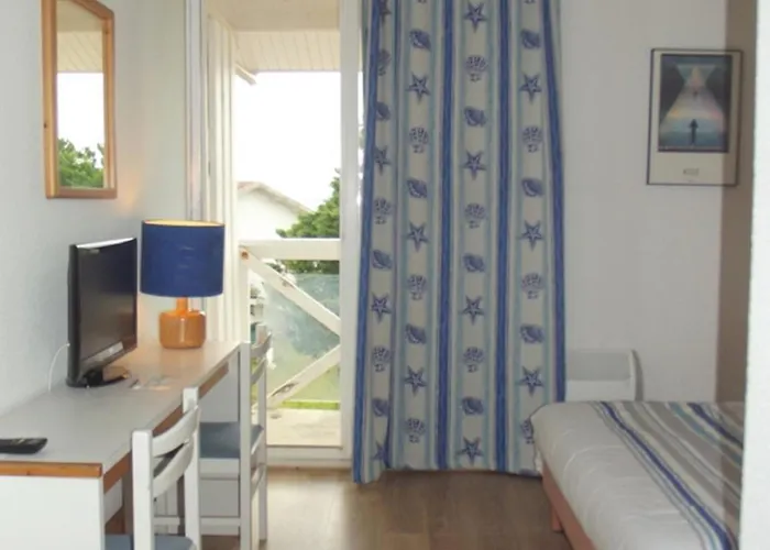 Hotel L'Oceane 2* אנדרנוס-לה-באינס